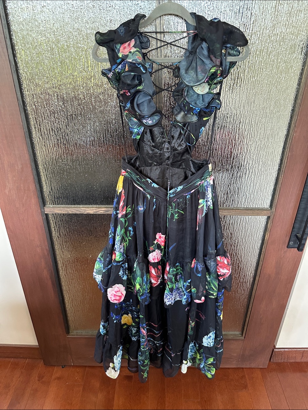 Mac Duggal Black Ruffle Tiered Floral Cut-Out Chiffon Dress Sz 6. - Picture 13 of 15